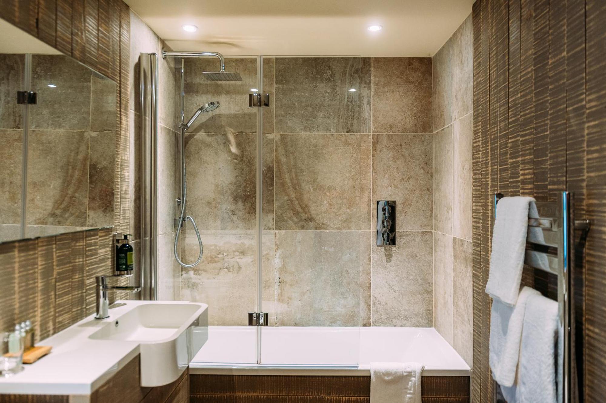 The Assheton Arms Otel Clitheroe Dış mekan fotoğraf