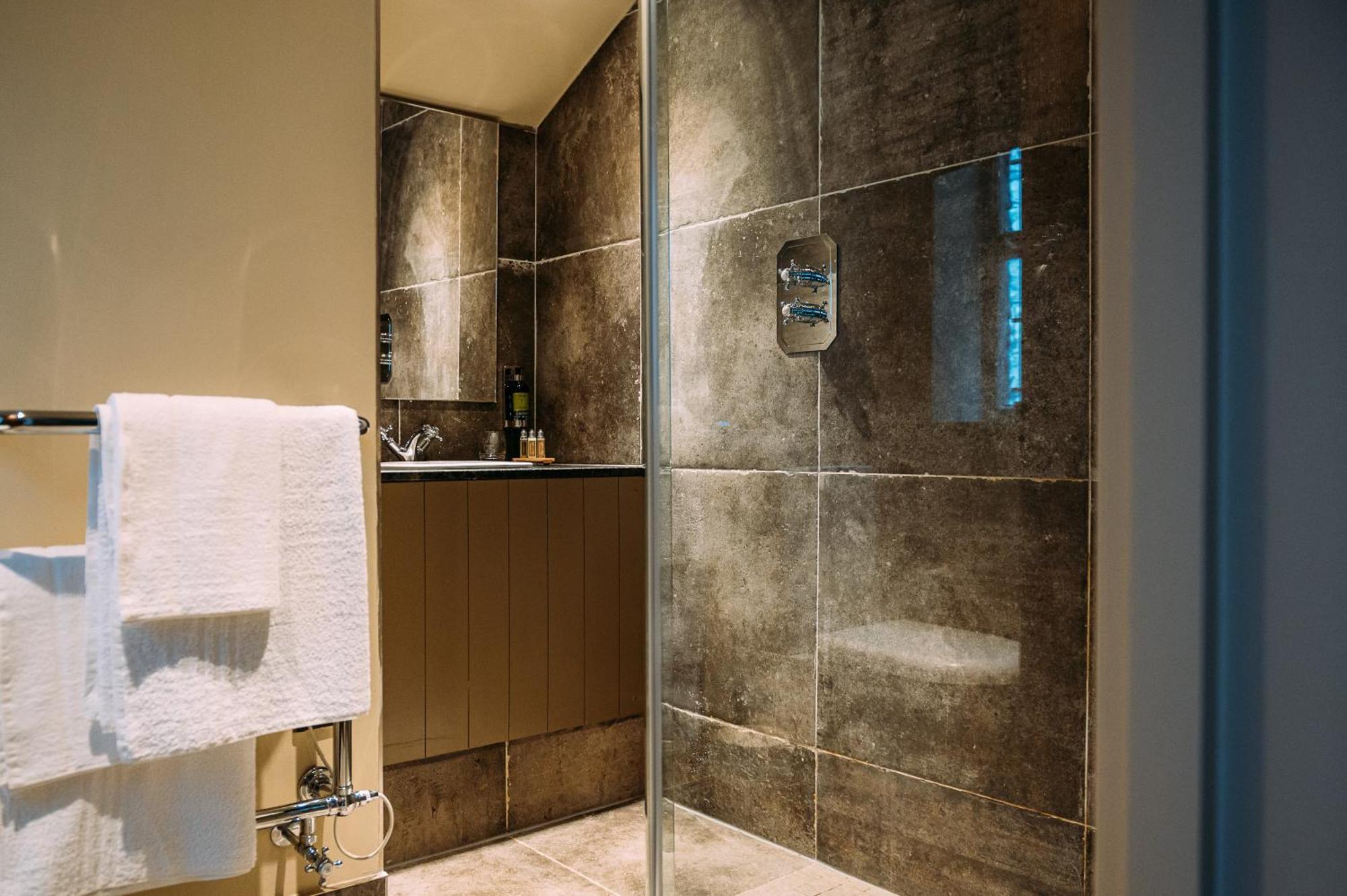 The Assheton Arms Otel Clitheroe Dış mekan fotoğraf