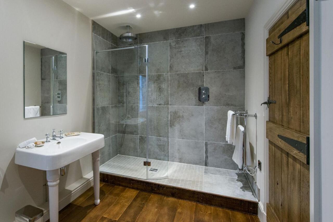 The Assheton Arms Otel Clitheroe Dış mekan fotoğraf